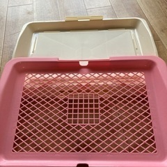 [再投稿]新品未使用ペットトイレ　足濡れ防止付きの画像
