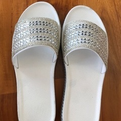 【新品・未使用】サンダル