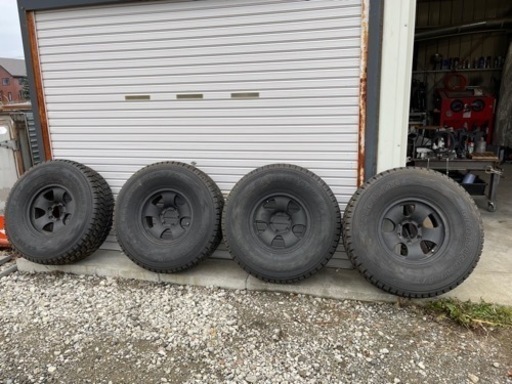 315/75R16 スタッドレスタイヤ(ホイール付き)