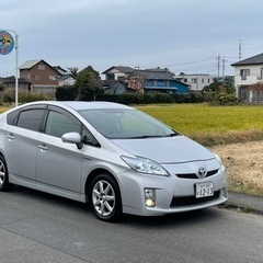 トヨタプリウス　23年です　距離10万です　車検5年4月までです