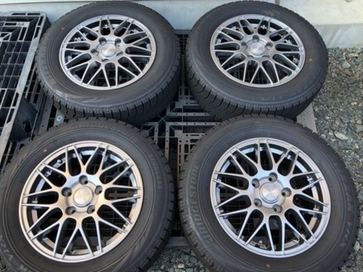美品 ヴォクシー ノア アルミホイール付 スタッドレス ブリヂストン VRX バリ山