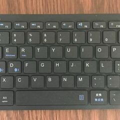 キーボード、Bluetoothアダプター