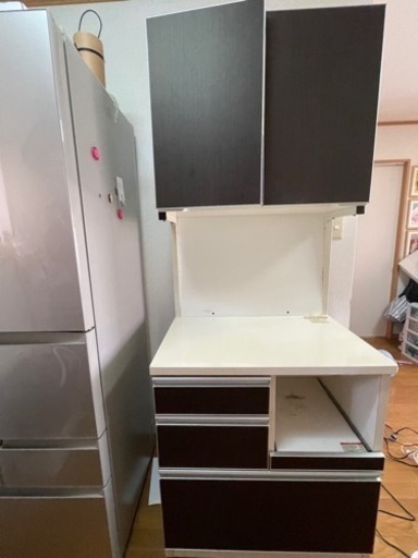 再出品！カップボード／食器棚