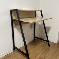 【値下げしました】コンパクトPCデスク(一人暮らしのお部屋にもおすすめ)の画像