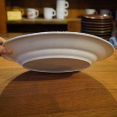 フィンランドのARABIA社よりオールドアラビアのDIAMANT(ダイヤモンド)プレートです。ゴールドラインがアクセントのシンプルデザインの北欧ヴィンテージ食器♪BK332の画像