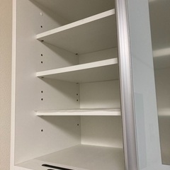 【値下げしました】　食器棚　キッチンボード　ダイニングボード　鏡面仕上げ　取っ手レス　シンプル　おしゃれ　コンセント有りの画像