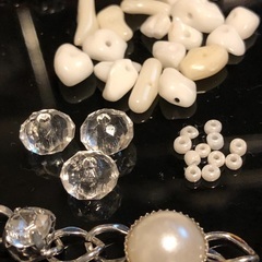 ビーズ　アクセサリーパーツ　マリン　シェルビーズなどの画像