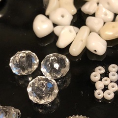 ビーズ　アクセサリーパーツ　マリン　シェルビーズなどの画像
