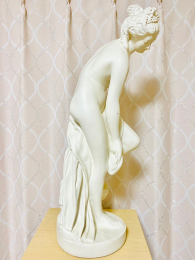 湯浴みするヴィーナス