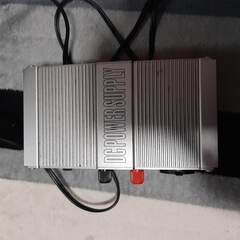 車用のDC電源を家庭用AC電源で使えるようにするアイテムです！ 【CELLSTAR/セルスター/定電圧型ホーム電源/DC POWER SUPPLY/パワーサプライ/TE-50S】の画像