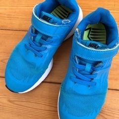 子供　キッズ　NIKE スニーカー20cmの画像
