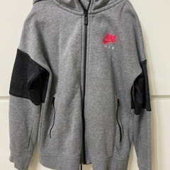 子ども用 NIKEパーカーの画像