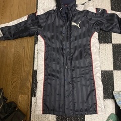 サッカー　NIKEベンチコート