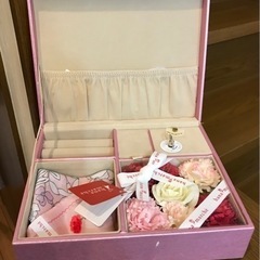 オルゴール付き★ハンカチ&造花入りBOX♪pink