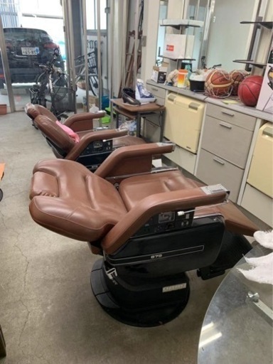 美容院カット椅879シリーズ