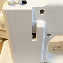 ハローキティ電動ミシン ジャノメ　Sew D'Lite JA525　ハンドメイドの画像