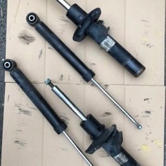VWゴルフ5GTIショクアブソバF.R