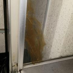 ラスト１つのみ！！…ライト機能あり！ガラス棚付～鍵付き～ラック～ガラスショーケース～陳列棚の画像