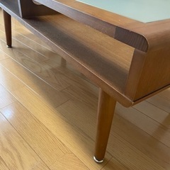 すりガラス天板テーブル