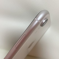 美品✩.*˚iPhoneXR 256 ホワイト✩.*˚バッテリー残量100%の画像