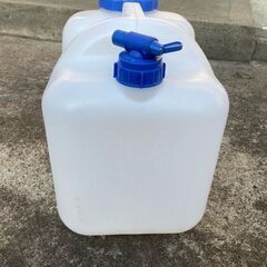 水タンク　キャンプ、レジャー、釣りなどに適しています（商談中です）の画像