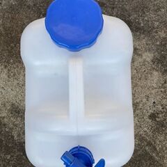 水タンク　キャンプ、レジャー、釣りなどに適しています（商談中です）の画像