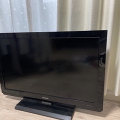 テレビ　　32型　リモコン付き　TOSHIBA　REGZA 
