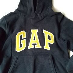 子供服　ギャップＧＡＰ パーカー　トレーナー　130cm