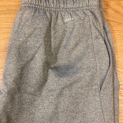 NIKE  ナイキ　スウェット　男性用　Lサイズ　グレーの画像