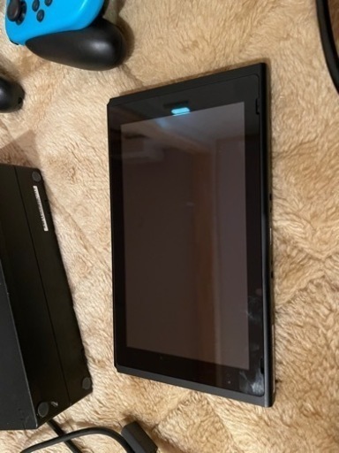 任天堂Switch本体＋プロコン+有線各付属品付き