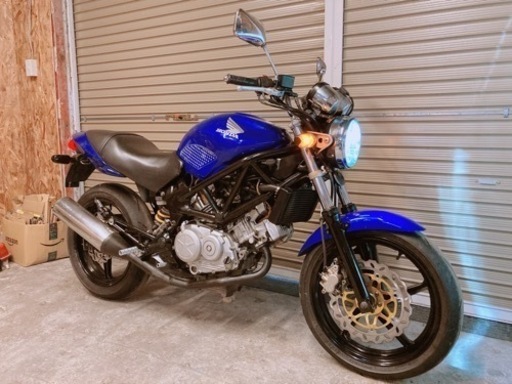 ホンダ　VTR250 キャブ後期　タコメーター付き　配送可能　支払いは現金or振り込みも可能