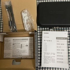 カシオ Casio 電子辞書 中国語版 液晶画面 日本語 中国語 英語の画像