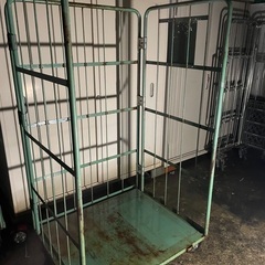 カゴ台車　売ります