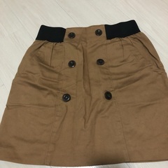 ブラウンスカート