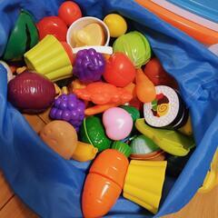 おままごと冷蔵庫などの画像