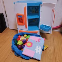 おままごと冷蔵庫など
