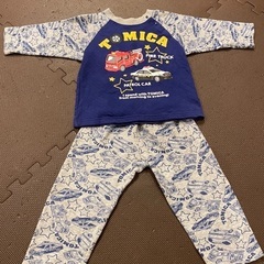 トミカのパジャマ サイズ100