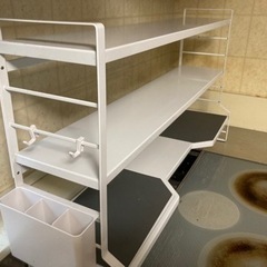 受け渡し予定者決定済　11日土曜日まで　tower コンロ奥ラック3段　スパイスラックの画像