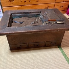 昭和レトロ　囲炉裏テーブル　小物付き　アンティーク　