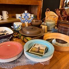 おしゃれな中古家具・雑貨、ヴィンテージ家具、アンティーク家具、北欧家具に囲まれたインテリアショップ"kokoelma"♪　店舗販売スタッフ・撮影スタッフ・PC作業の画像