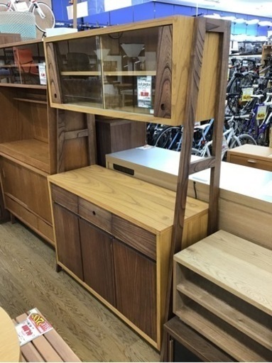 KK-86【ご来店頂ける方限定】新入荷　志岐インテリア　栴檀無垢材　キッチンキャビネット