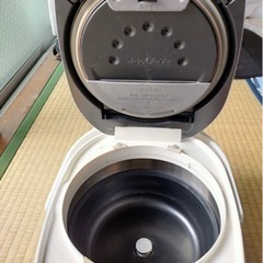 炊飯器（最終セール）の画像