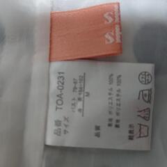 ドットブラウスの画像