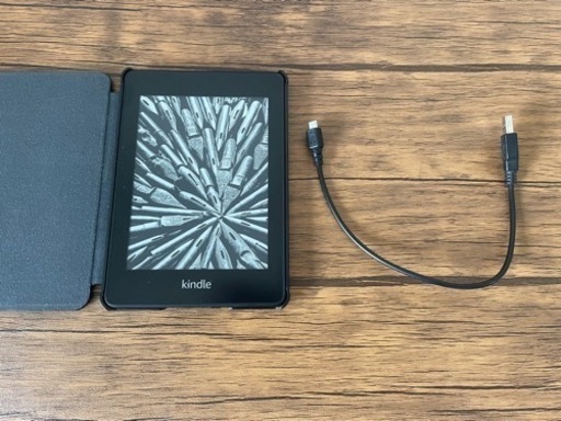 Kindle Paperwhite 32GB 広告なし　ケース付