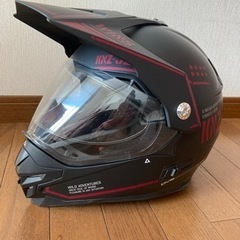 オフロードバイク　ヘルメットの画像