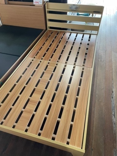 新品シングルベッド！7800円