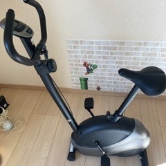 値下げます！エアロバイク　マット付き☆