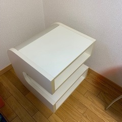 IKEA テレビ台　サイドテーブルの画像