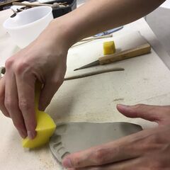 パパやママが作る天使のサンダル制作ワークショップの画像