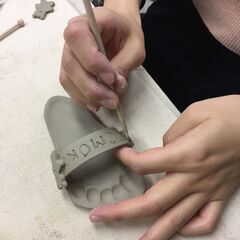 パパやママが作る天使のサンダル制作ワークショップの画像